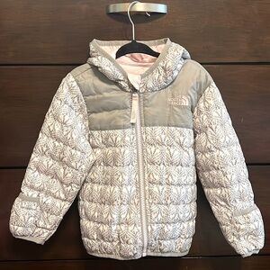 The North Face Quilted Reversible Toddler Jacket Size 18-24 mo